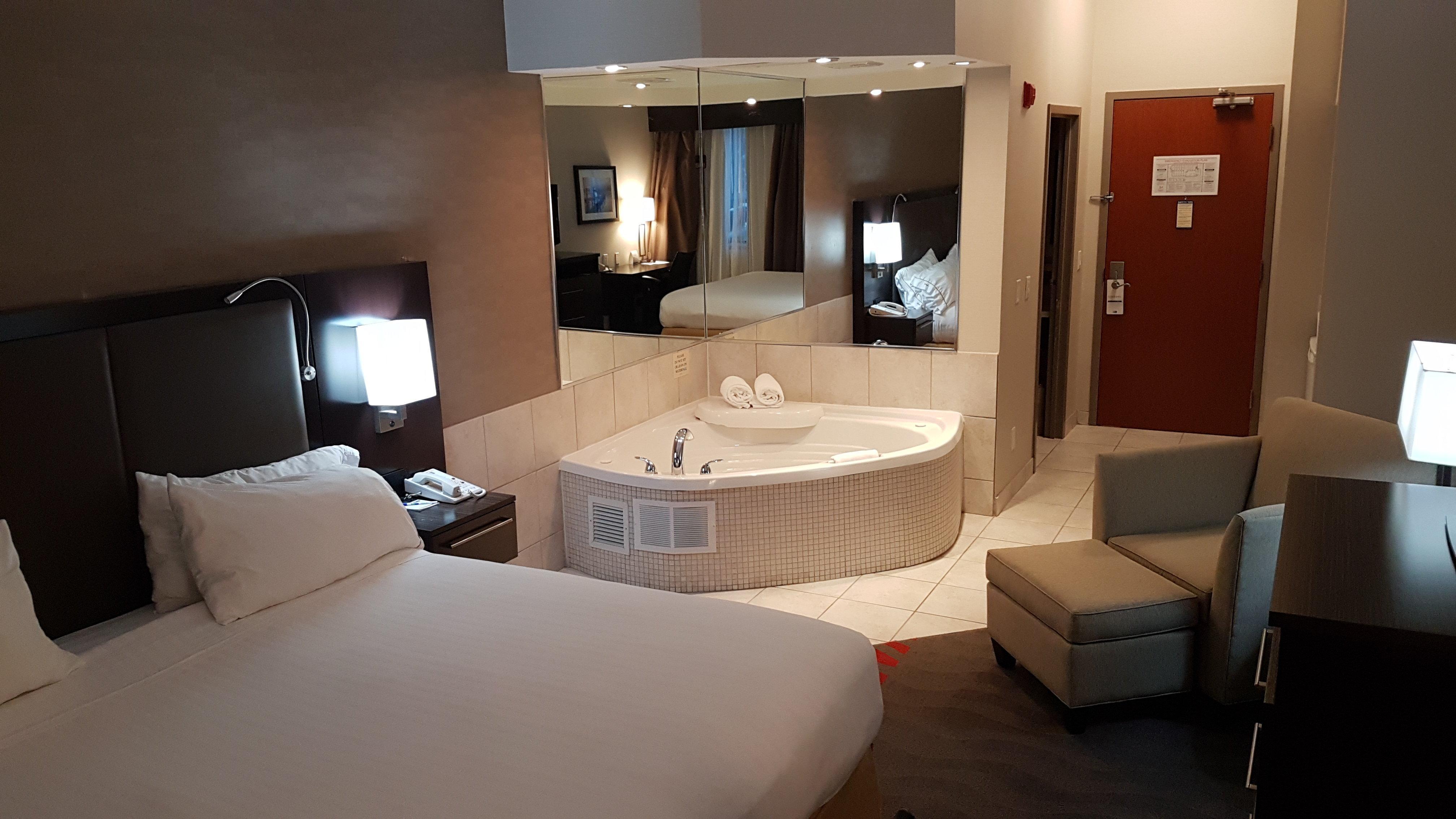 Holiday Inn Express Hotel & Suites Barrie By Ihg Kültér fotó