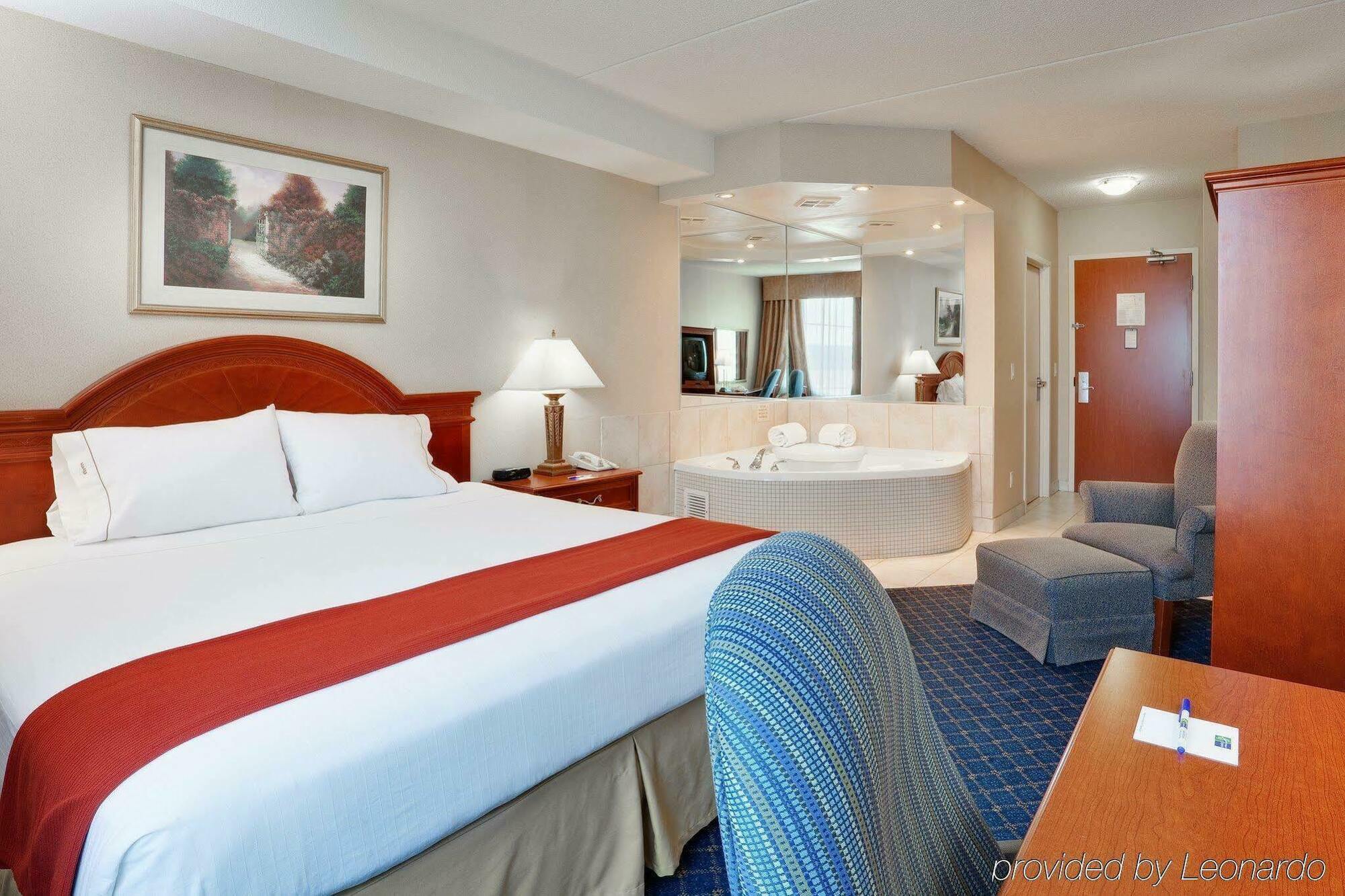 Holiday Inn Express Hotel & Suites Barrie By Ihg Kültér fotó